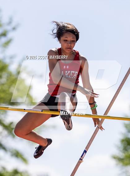 Thumbnail 3 in GCC Track & Field Championships (Day 2) photogallery.