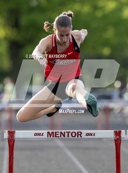 Thumbnail 1 in GCC Track & Field Championships (Day 2) photogallery.