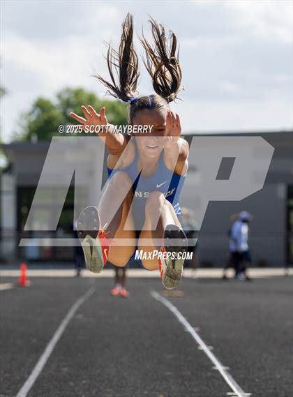 Thumbnail 2 in GCC Track & Field Championships (Day 2) photogallery.
