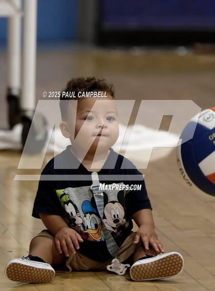 Thumbnail 1 in Coronado @ Caamelback photogallery.