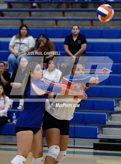 Thumbnail 3 in Coronado @ Caamelback photogallery.