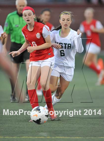 Thumbnail 3 in Mountain Vista vs. Denver East (CHSAA 5A 1st Round) photogallery.