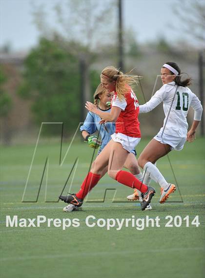 Thumbnail 1 in Mountain Vista vs. Denver East (CHSAA 5A 1st Round) photogallery.