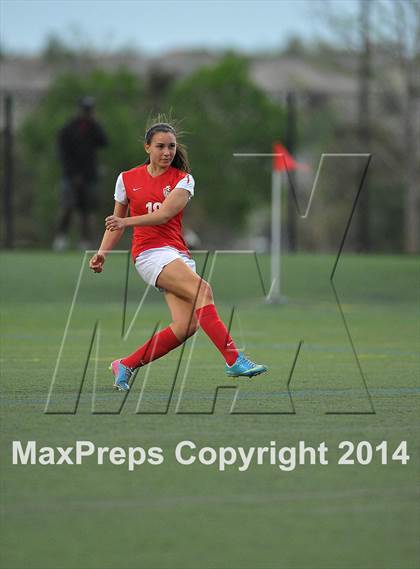 Thumbnail 2 in Mountain Vista vs. Denver East (CHSAA 5A 1st Round) photogallery.