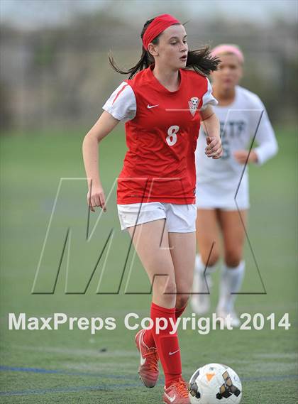 Thumbnail 2 in Mountain Vista vs. Denver East (CHSAA 5A 1st Round) photogallery.
