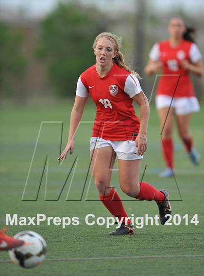 Thumbnail 3 in Mountain Vista vs. Denver East (CHSAA 5A 1st Round) photogallery.