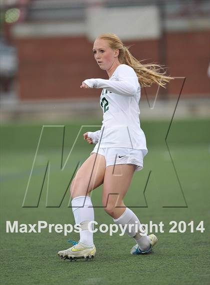 Thumbnail 2 in Mountain Vista vs. Denver East (CHSAA 5A 1st Round) photogallery.