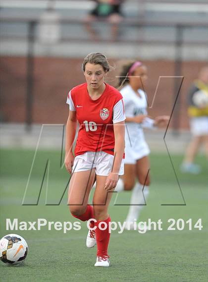 Thumbnail 3 in Mountain Vista vs. Denver East (CHSAA 5A 1st Round) photogallery.