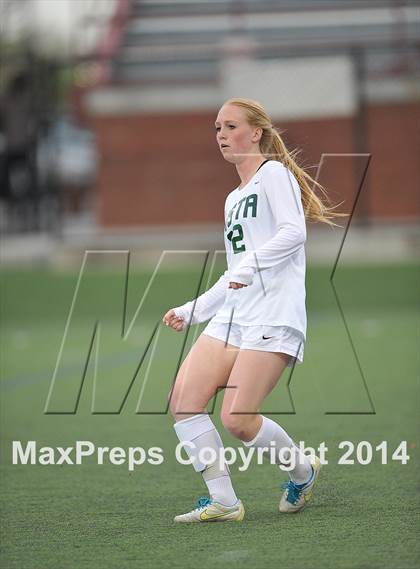 Thumbnail 3 in Mountain Vista vs. Denver East (CHSAA 5A 1st Round) photogallery.