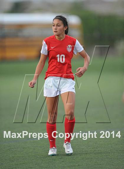 Thumbnail 3 in Mountain Vista vs. Denver East (CHSAA 5A 1st Round) photogallery.