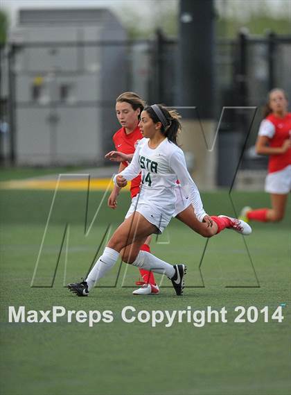 Thumbnail 3 in Mountain Vista vs. Denver East (CHSAA 5A 1st Round) photogallery.