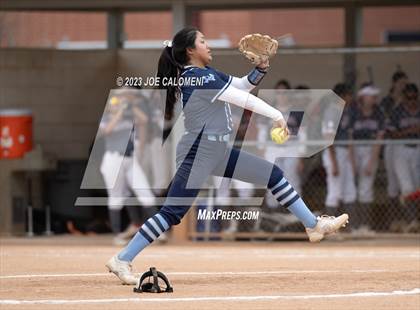 Thumbnail 2 in Lee vs Johnson photogallery.