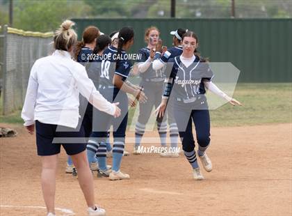 Thumbnail 2 in Lee vs Johnson photogallery.