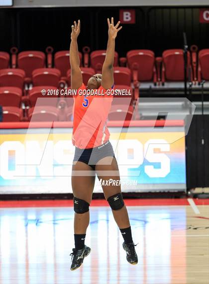 Thumbnail 2 in Louisburg vs. Community School of Davidson (NCHSAA 1A Final) photogallery.