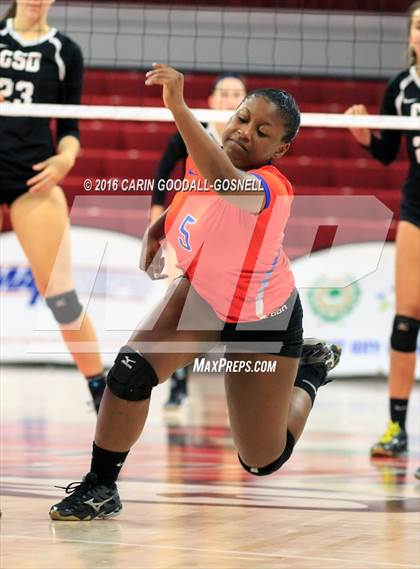 Thumbnail 2 in Louisburg vs. Community School of Davidson (NCHSAA 1A Final) photogallery.