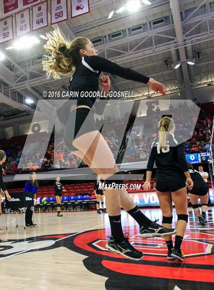 Thumbnail 2 in Louisburg vs. Community School of Davidson (NCHSAA 1A Final) photogallery.