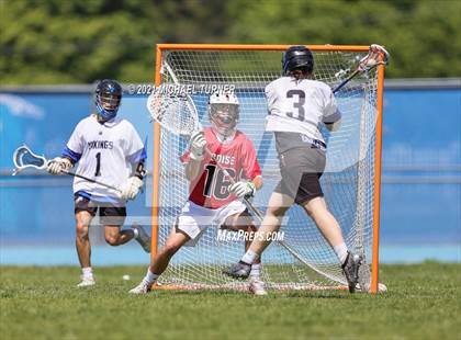 Thumbnail 2 in Boise vs Coeur d'Alene photogallery.