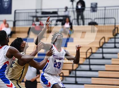 Thumbnail 3 in River Ridge vs. Veterans (Lemon Street Classic) photogallery.