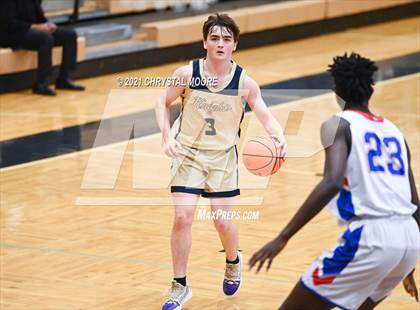 Thumbnail 1 in River Ridge vs. Veterans (Lemon Street Classic) photogallery.