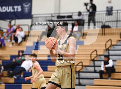 Thumbnail 3 in River Ridge vs. Veterans (Lemon Street Classic) photogallery.