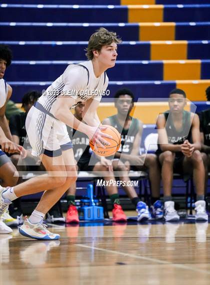 Thumbnail 2 in Aurora Central vs Mullen (Mullen Varsity Tournament) photogallery.