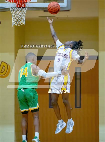 Thumbnail 3 in Richmond @ Jack Britt photogallery.