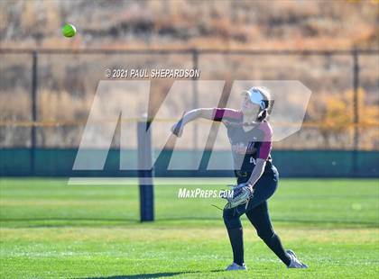 Thumbnail 3 in Chatfield vs. Grand Junction Central  (CHSAA 5A State - 1st Round) photogallery.