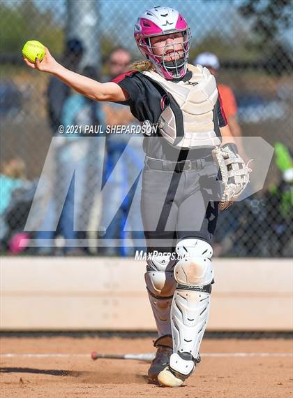 Thumbnail 1 in Chatfield vs. Grand Junction Central  (CHSAA 5A State - 1st Round) photogallery.