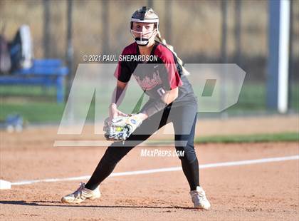 Thumbnail 2 in Chatfield vs. Grand Junction Central  (CHSAA 5A State - 1st Round) photogallery.