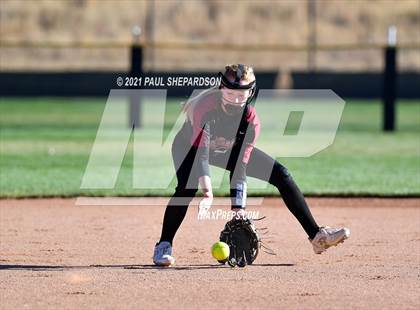 Thumbnail 1 in Chatfield vs. Grand Junction Central  (CHSAA 5A State - 1st Round) photogallery.