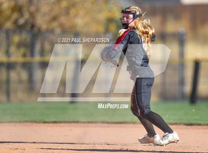 Thumbnail 3 in Chatfield vs. Grand Junction Central  (CHSAA 5A State - 1st Round) photogallery.