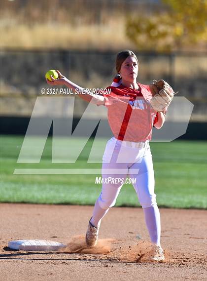 Thumbnail 1 in Chatfield vs. Grand Junction Central  (CHSAA 5A State - 1st Round) photogallery.