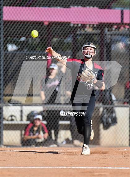 Thumbnail 3 in Chatfield vs. Grand Junction Central  (CHSAA 5A State - 1st Round) photogallery.
