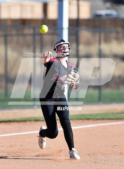 Thumbnail 1 in Chatfield vs. Grand Junction Central  (CHSAA 5A State - 1st Round) photogallery.