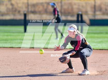 Thumbnail 2 in Chatfield vs. Grand Junction Central  (CHSAA 5A State - 1st Round) photogallery.