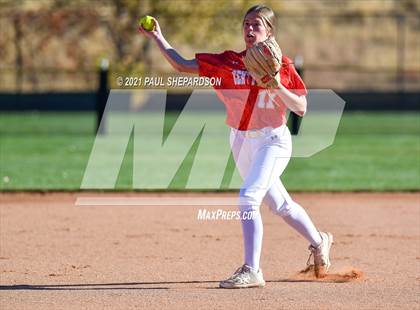 Thumbnail 2 in Chatfield vs. Grand Junction Central  (CHSAA 5A State - 1st Round) photogallery.