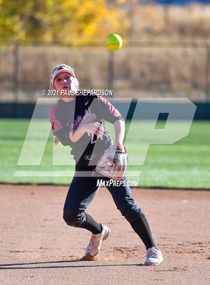 Thumbnail 1 in Chatfield vs. Grand Junction Central  (CHSAA 5A State - 1st Round) photogallery.