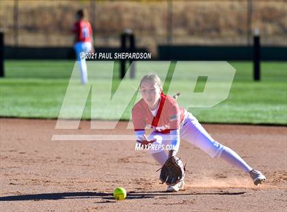 Thumbnail 2 in Chatfield vs. Grand Junction Central  (CHSAA 5A State - 1st Round) photogallery.