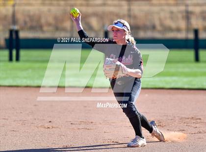Thumbnail 1 in Chatfield vs. Grand Junction Central  (CHSAA 5A State - 1st Round) photogallery.