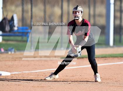 Thumbnail 2 in Chatfield vs. Grand Junction Central  (CHSAA 5A State - 1st Round) photogallery.