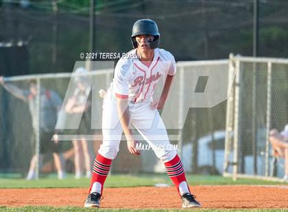 Thumbnail 3 in Hillcrest vs. Dorman (SCHSL 5A Upper-State) photogallery.