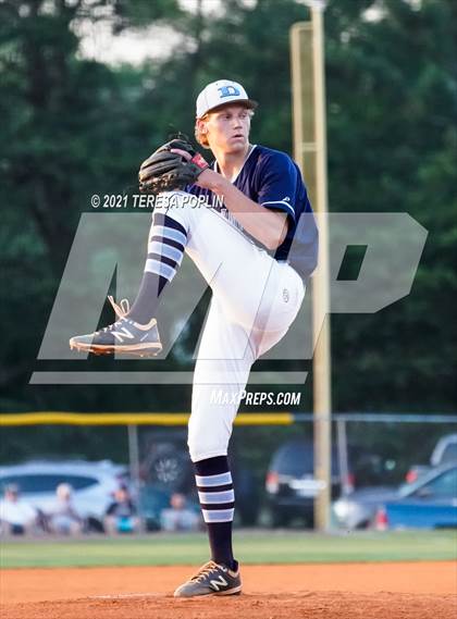 Thumbnail 2 in Hillcrest vs. Dorman (SCHSL 5A Upper-State) photogallery.