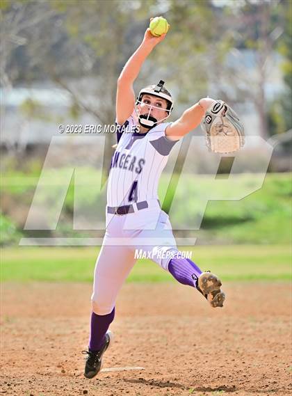 Thumbnail 2 in Brawley vs. Carlsbad (Cougar Classic) photogallery.