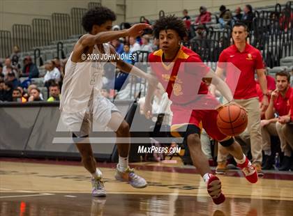 Thumbnail 3 in Bergen Catholic vs Hudson Catholic (Dennis Gregory Memorial Classic) photogallery.