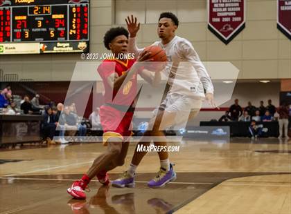 Thumbnail 2 in Bergen Catholic vs Hudson Catholic (Dennis Gregory Memorial Classic) photogallery.
