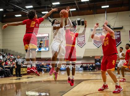 Thumbnail 2 in Bergen Catholic vs Hudson Catholic (Dennis Gregory Memorial Classic) photogallery.