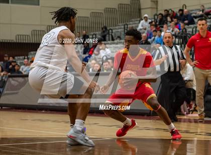 Thumbnail 3 in Bergen Catholic vs Hudson Catholic (Dennis Gregory Memorial Classic) photogallery.