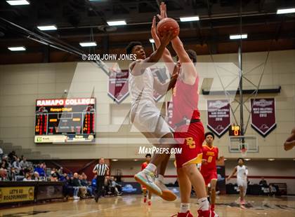 Thumbnail 2 in Bergen Catholic vs Hudson Catholic (Dennis Gregory Memorial Classic) photogallery.