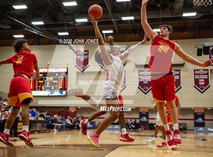 Thumbnail 3 in Bergen Catholic vs Hudson Catholic (Dennis Gregory Memorial Classic) photogallery.