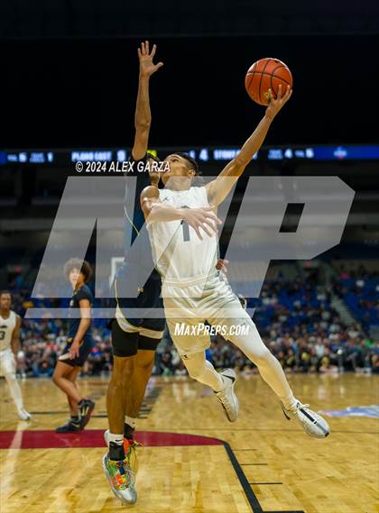 Thumbnail 1 in Plano East vs Stony Point (UIL 6A Basketball Final) photogallery.